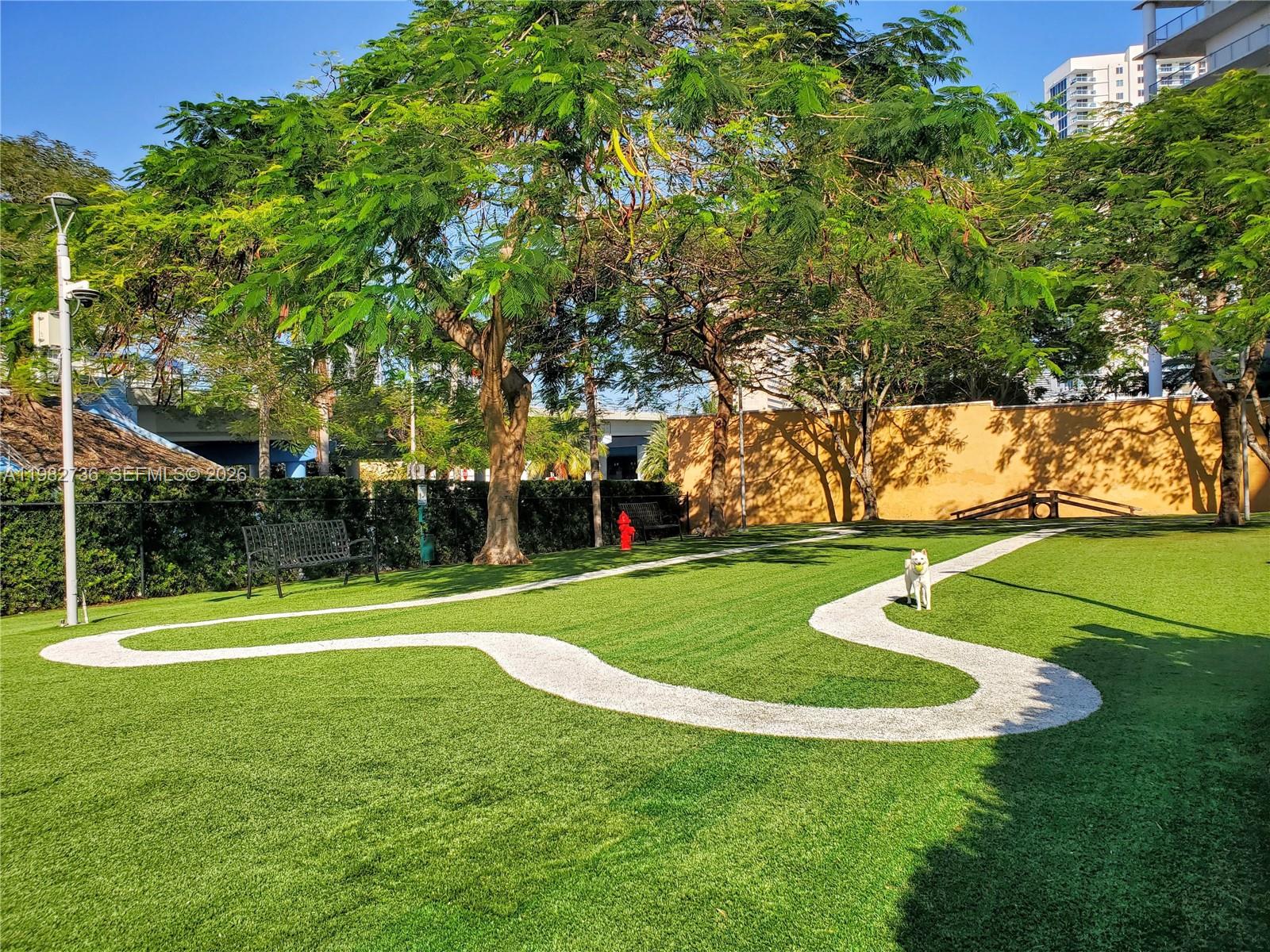 10 SW South Riv Dr #607 Miami, FL 33130