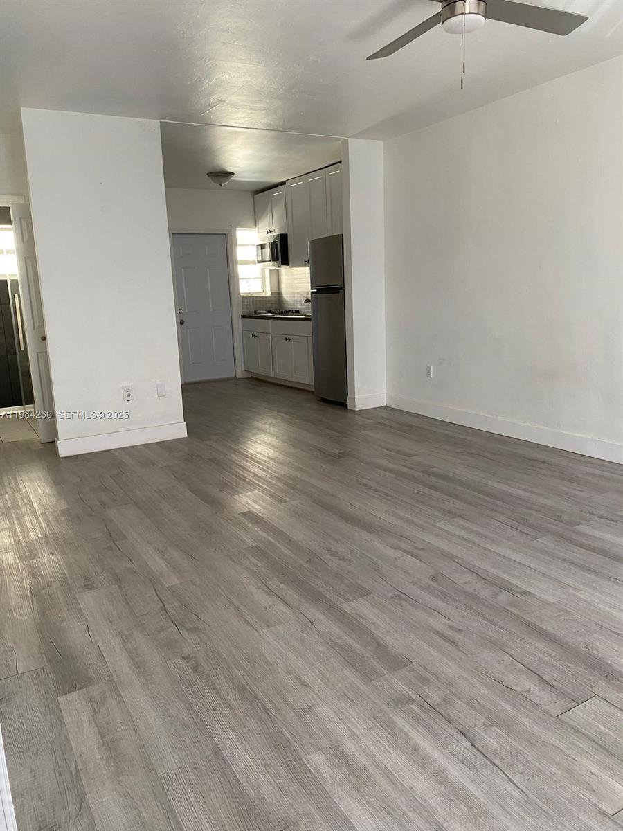 4201 Indian Crk Dr #8