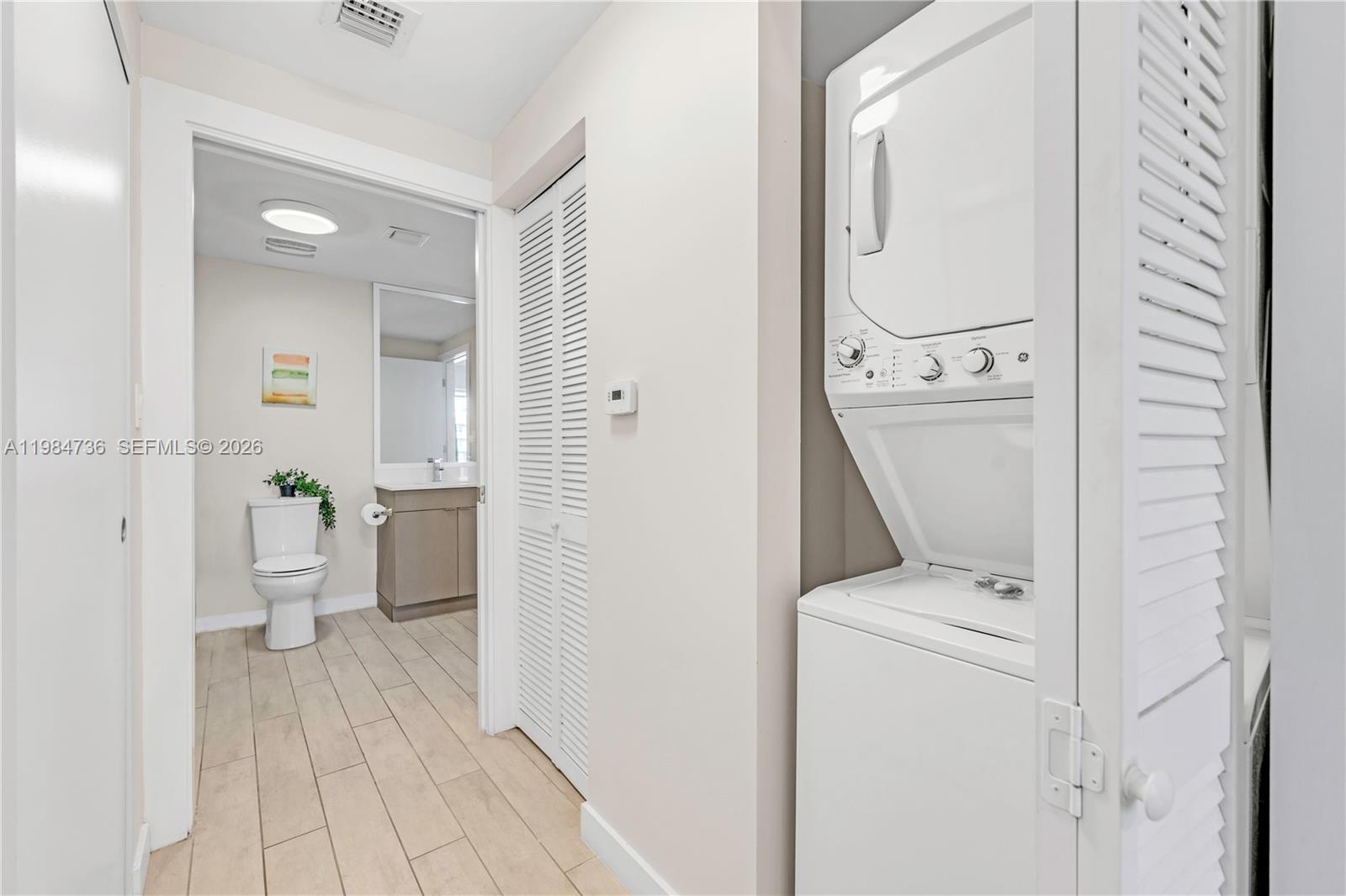 image 26 Edgewater12