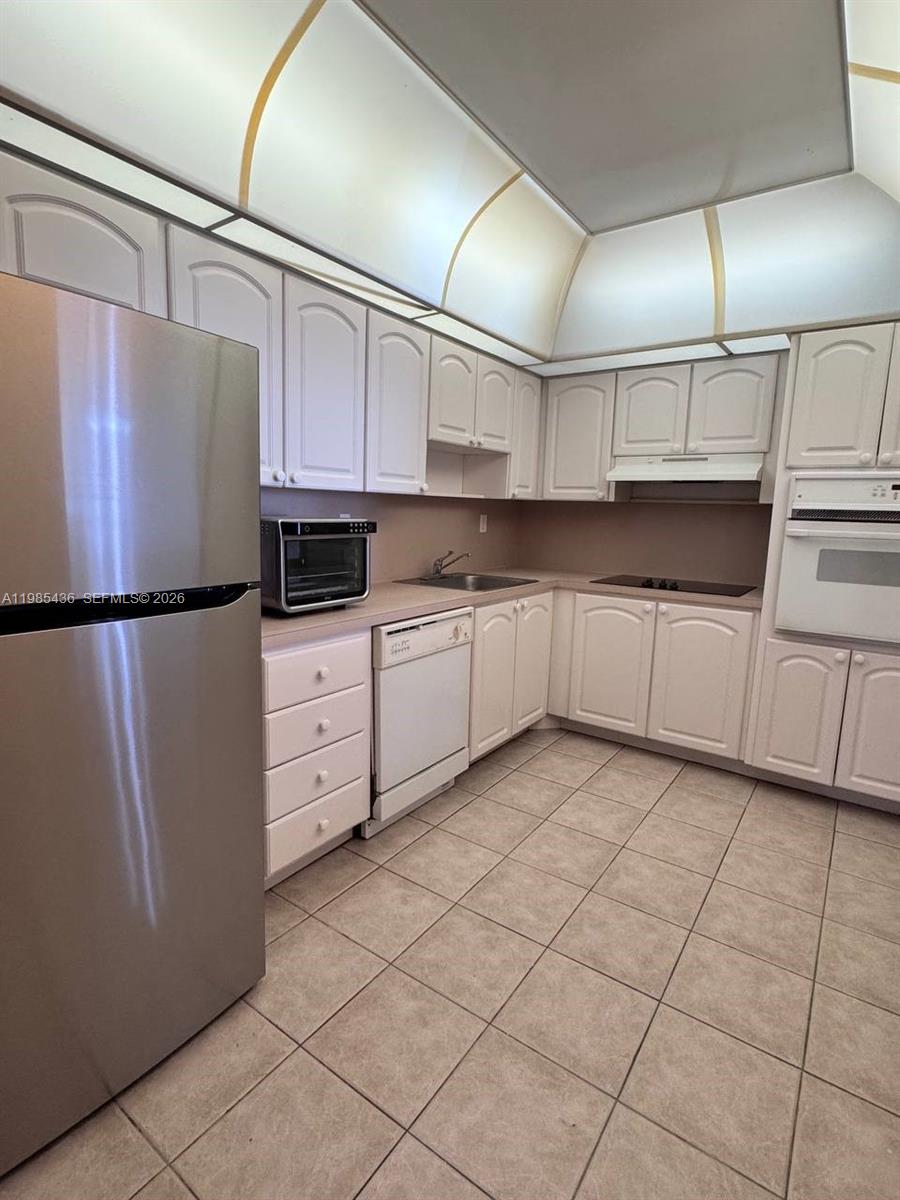 19380 Collins Ave #910 Sunny Isles Beach, FL 33160