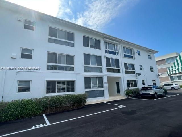 9920 Collins Ave #23 Bal Harbour, FL 33154