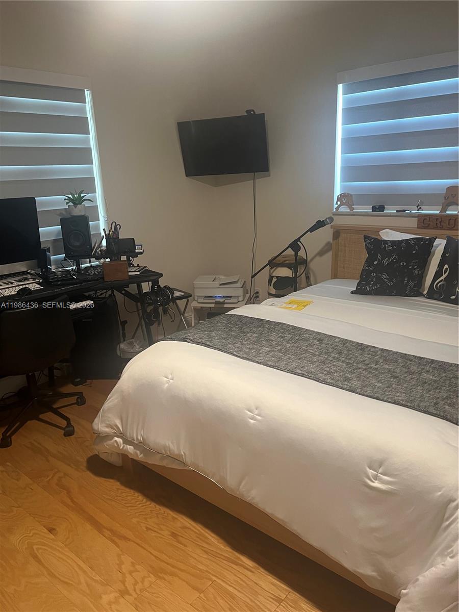 8221 NW 14th St Plantation, FL 33322