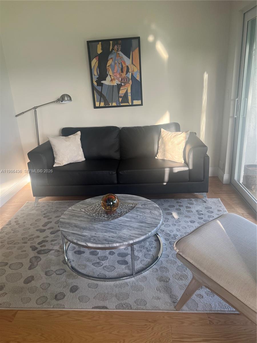 8221 NW 14th St Plantation, FL 33322