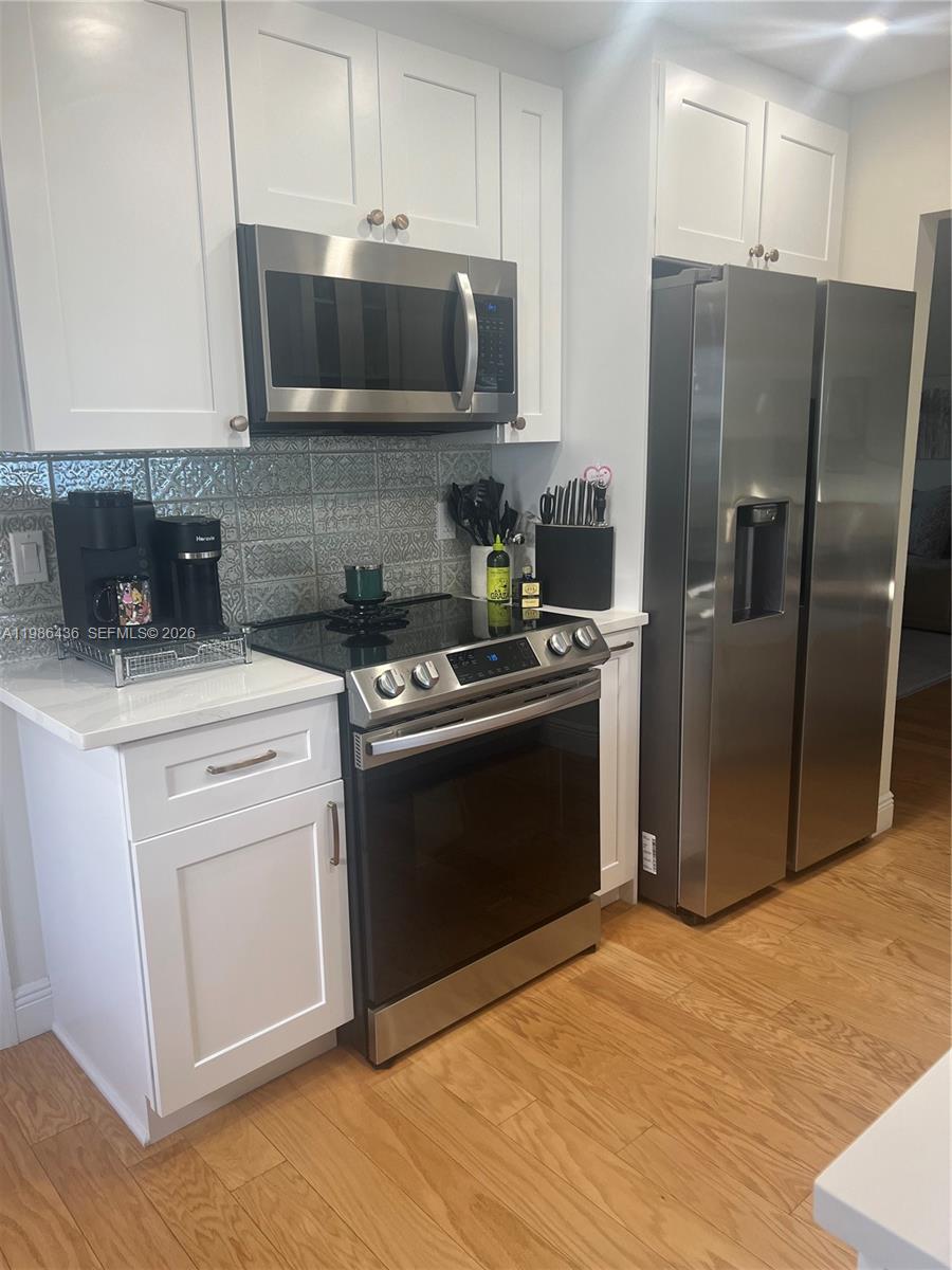 8221 NW 14th St Plantation, FL 33322