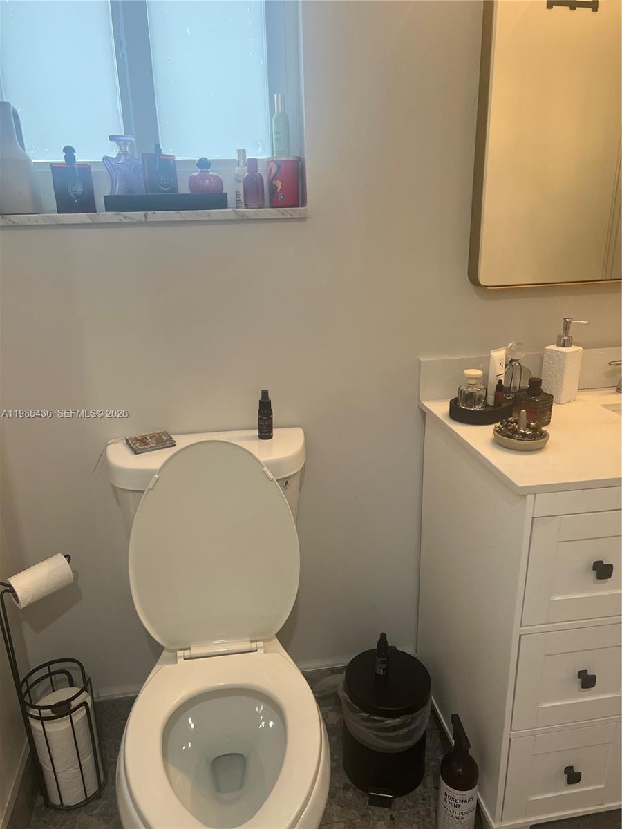 8221 NW 14th St Plantation, FL 33322