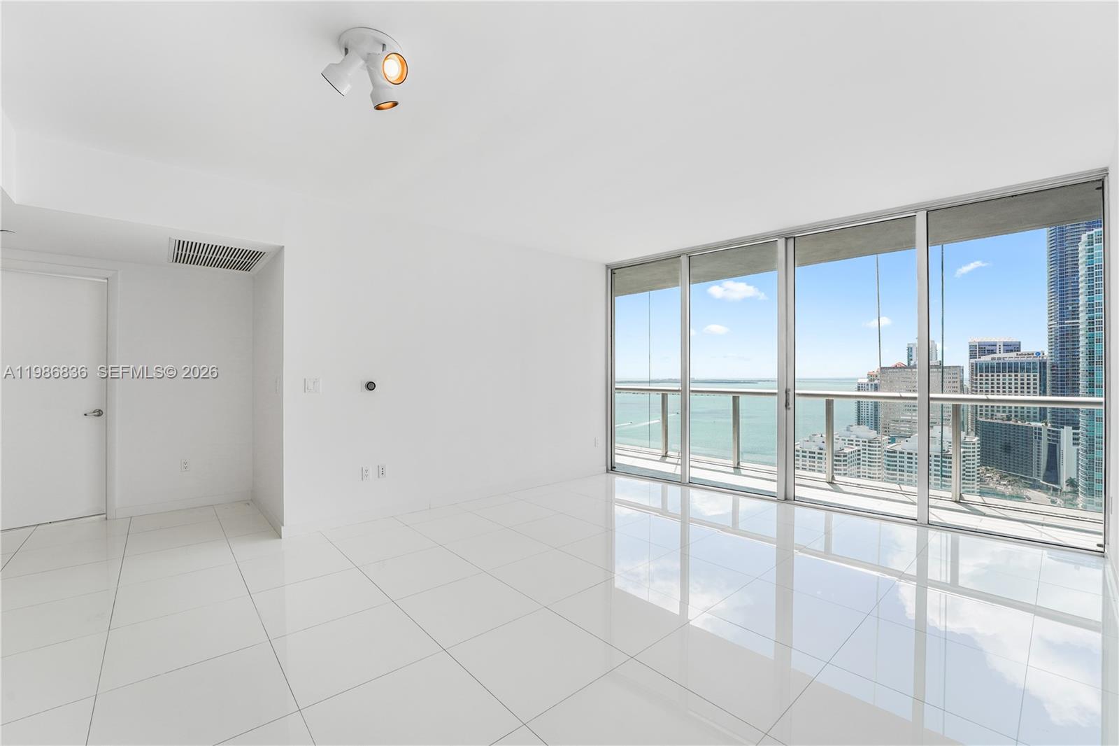 495 Brickell Ave #3311