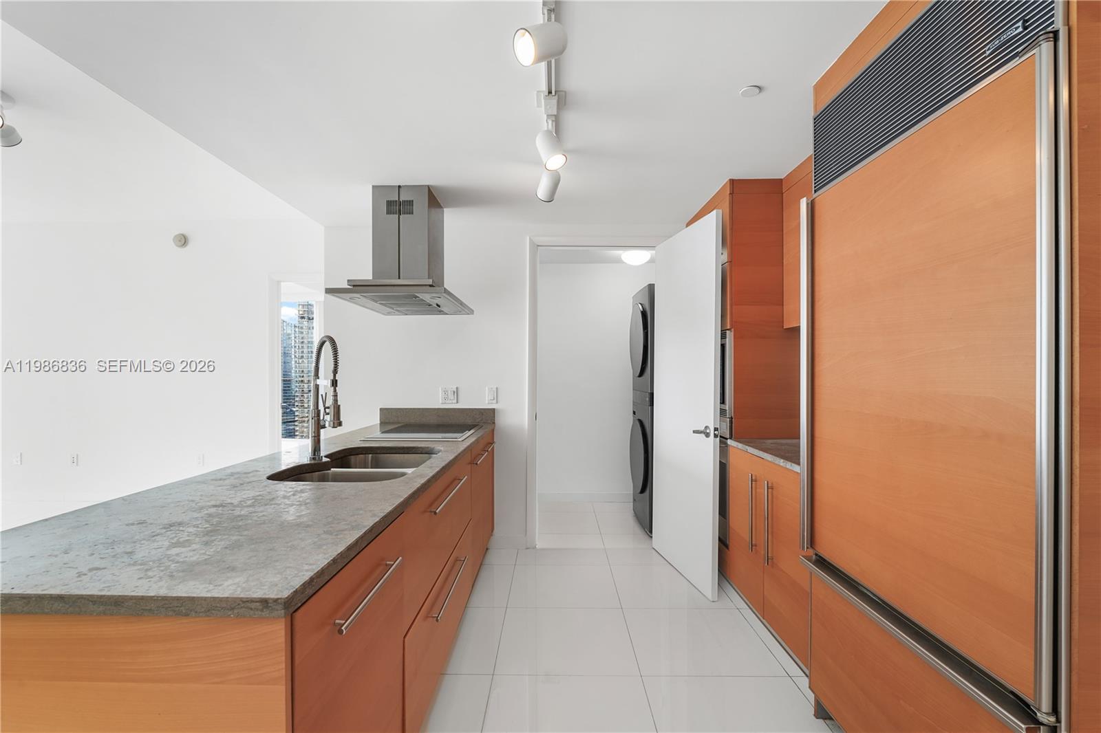 image Icon Brickell II4