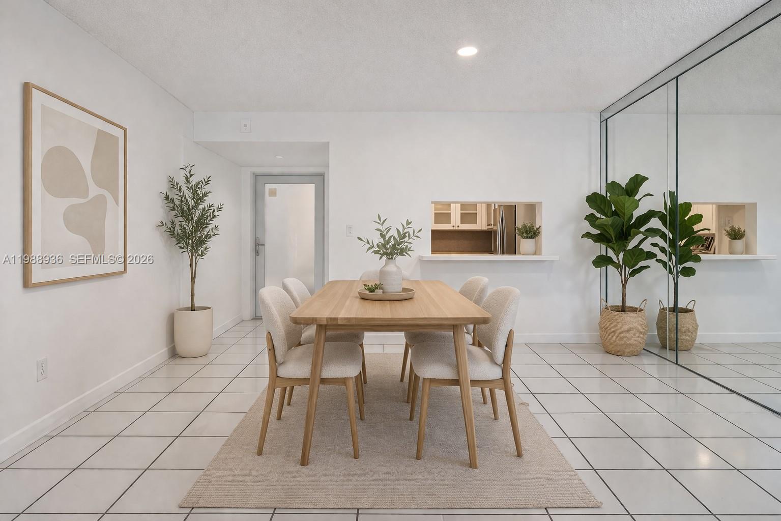 1428 Euclid Ave #404