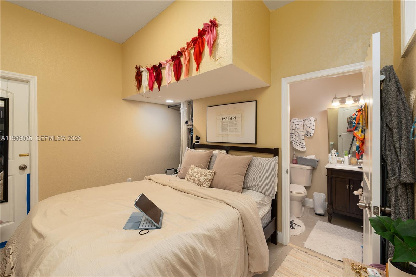 17211 SW 12th St Pembroke Pines, FL 33029