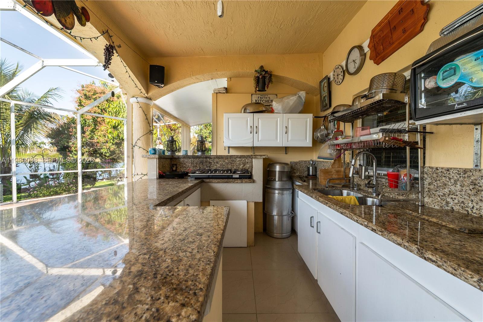 17211 SW 12th St Pembroke Pines, FL 33029