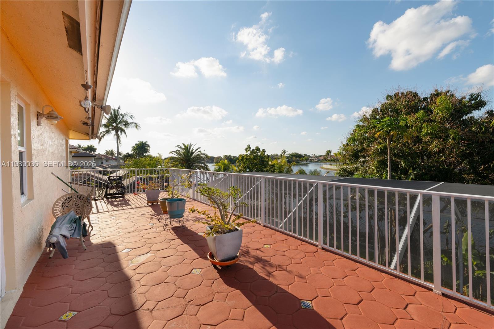 17211 SW 12th St Pembroke Pines, FL 33029