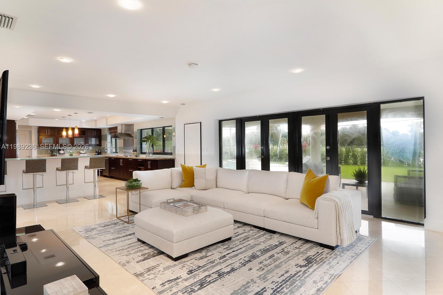 3425 Alhambra Cir Coral Gables, FL 33134