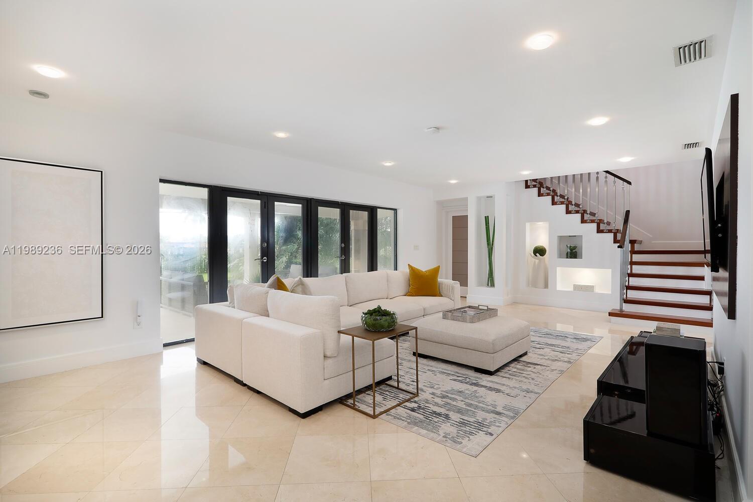 3425 Alhambra Cir Coral Gables, FL 33134