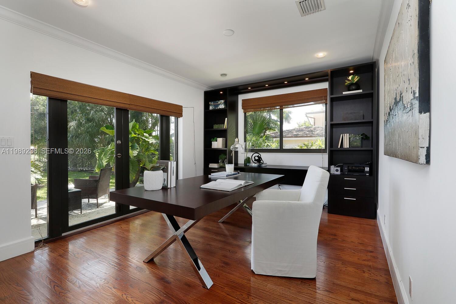 3425 Alhambra Cir Coral Gables, FL 33134