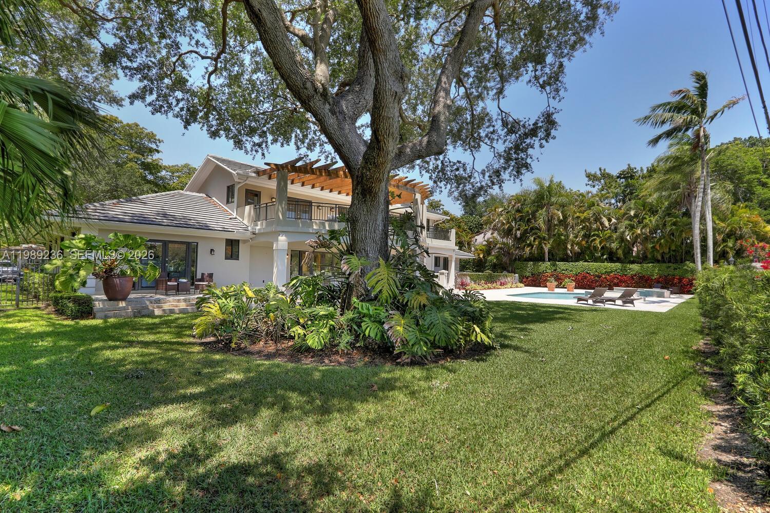 3425 Alhambra Cir Coral Gables, FL 33134