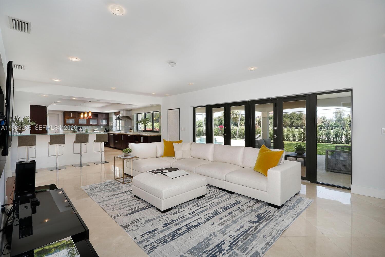 3425 Alhambra Cir Coral Gables, FL 33134