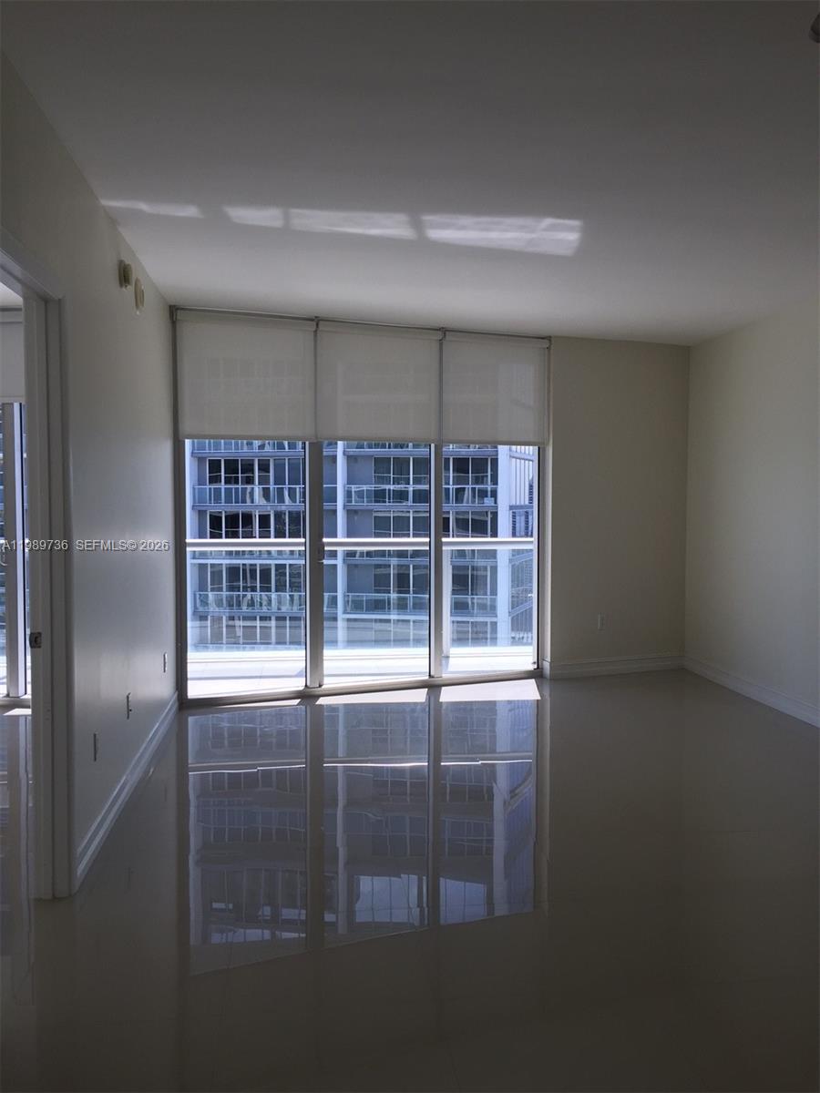 475 Brickell Ave #5111 Miami, FL 33131