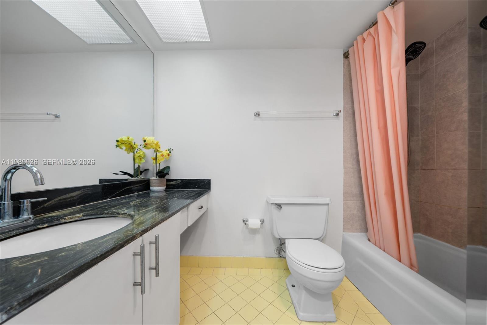 image Winston Towers 10012