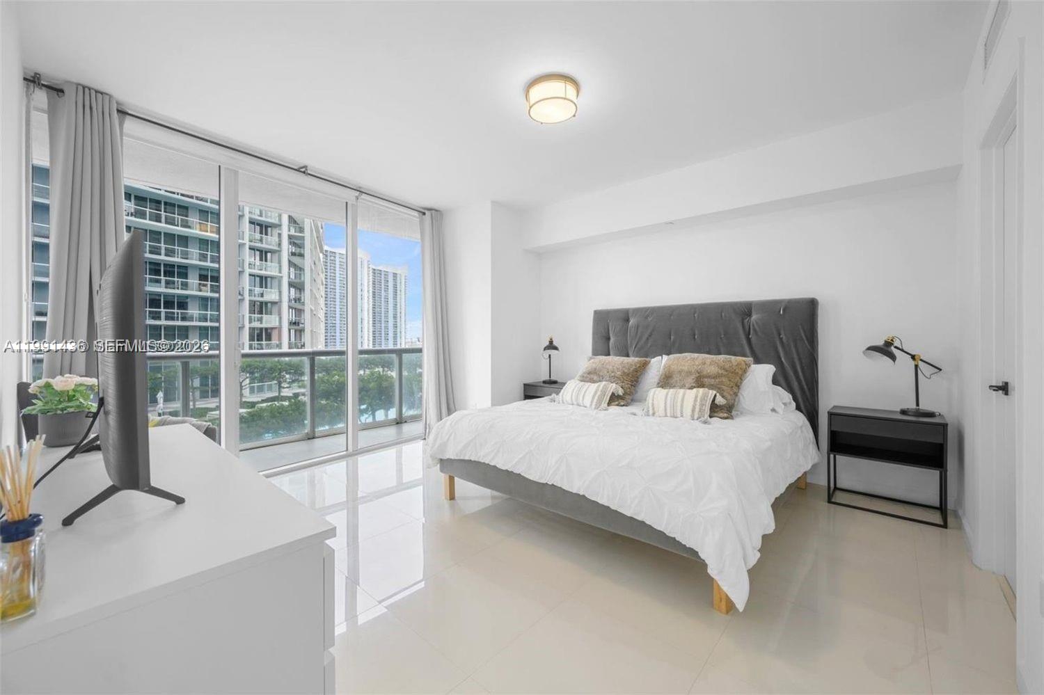 image Icon Brickell II9