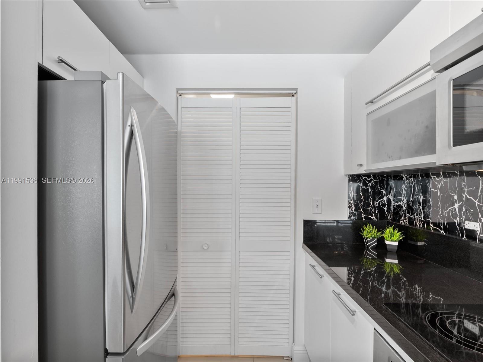 image Vizcayne North5