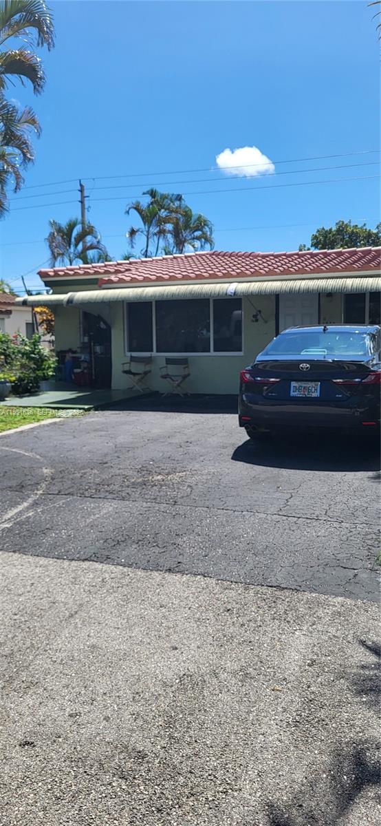 1440 NE 183rd St North Miami Beach, FL 33179