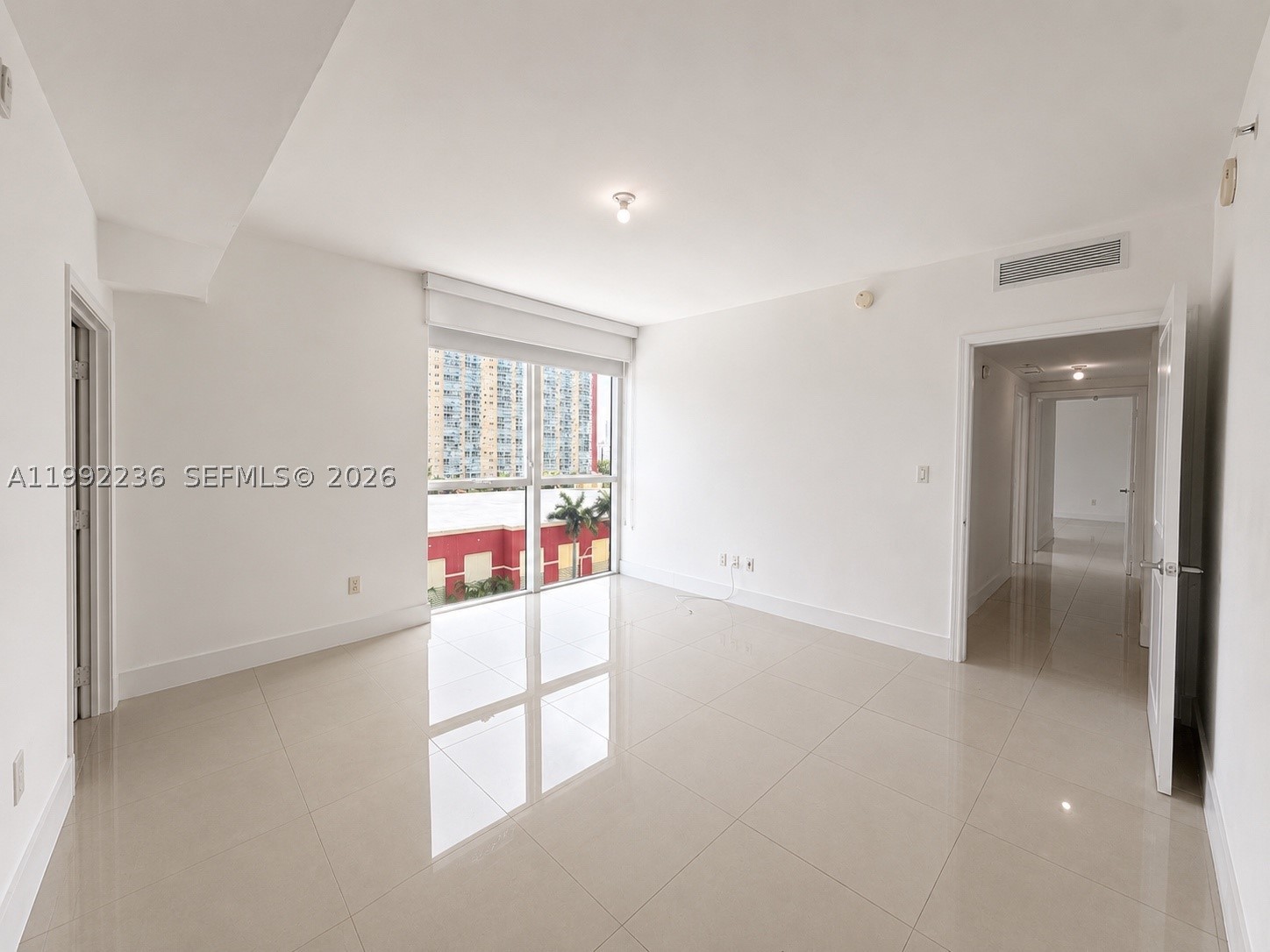 image 400 Sunny Isles10