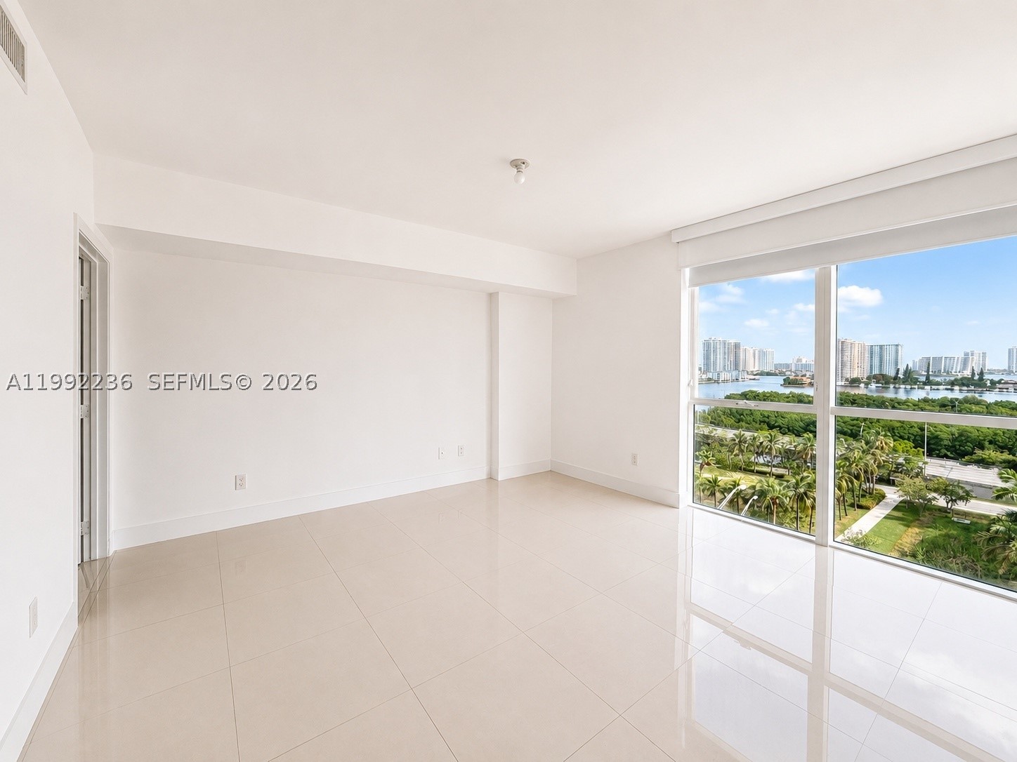 image 400 Sunny Isles13