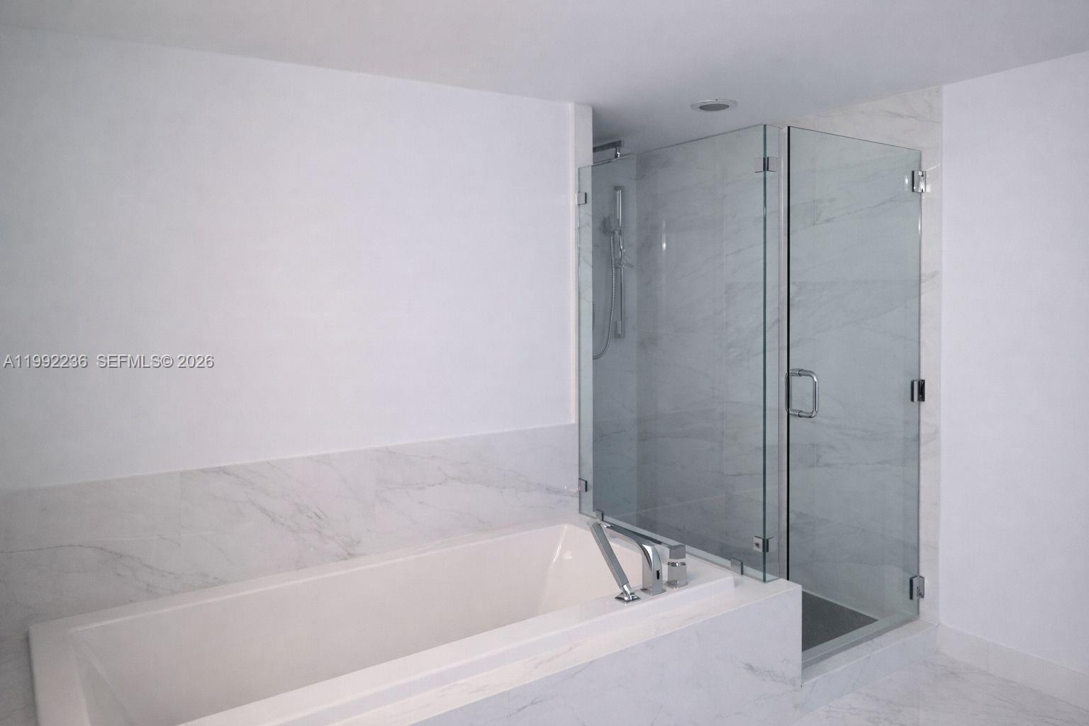 image 400 Sunny Isles4