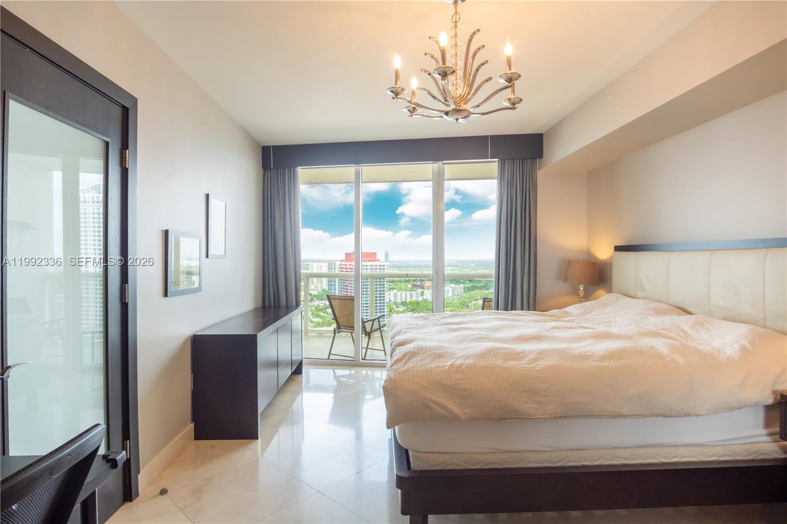 image Beach Club 110