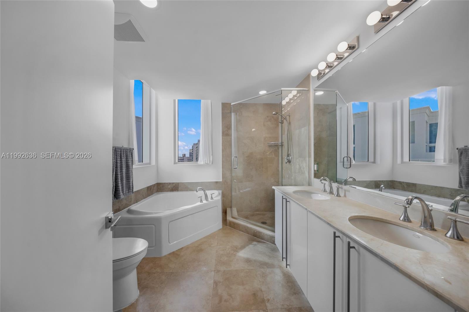 image 3030 Aventura28