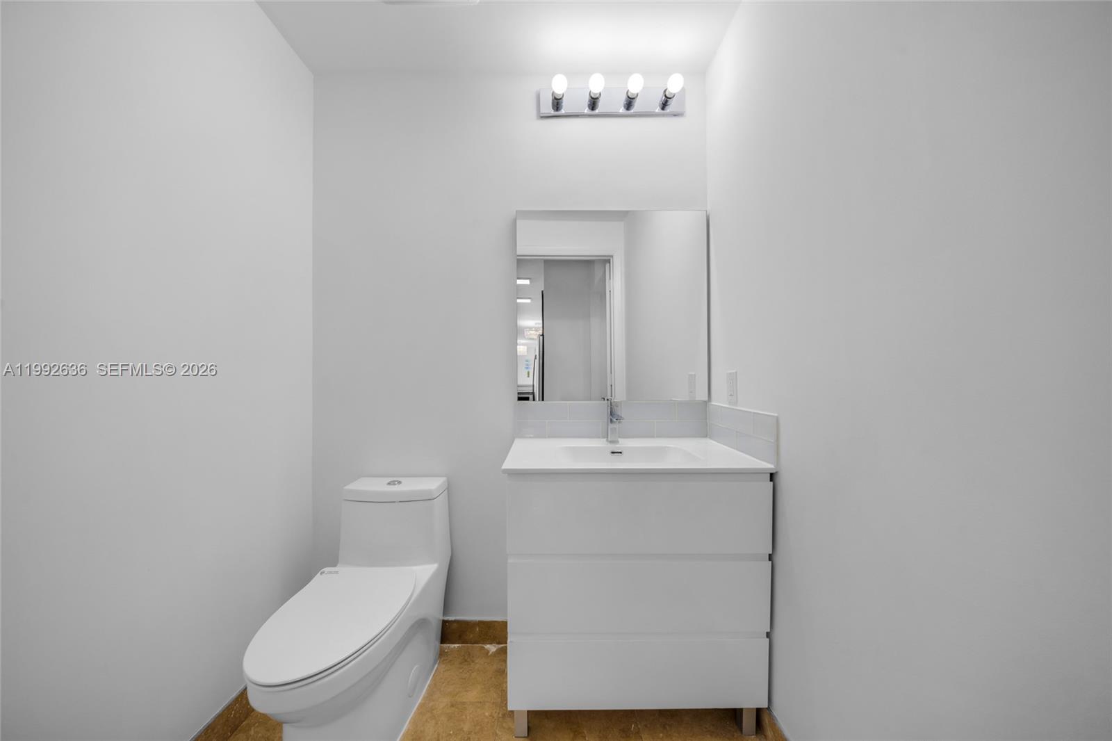 image 3030 Aventura32