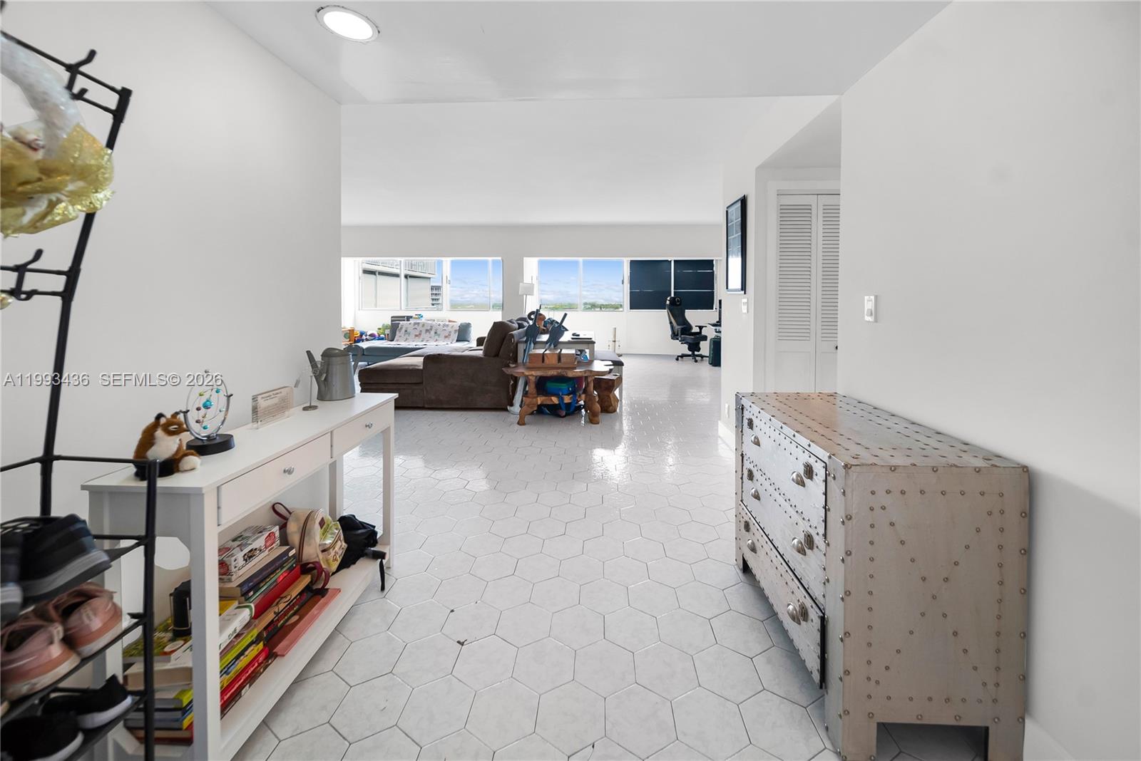 3800 Hillcrest Dr #1007 Hollywood, FL 33021