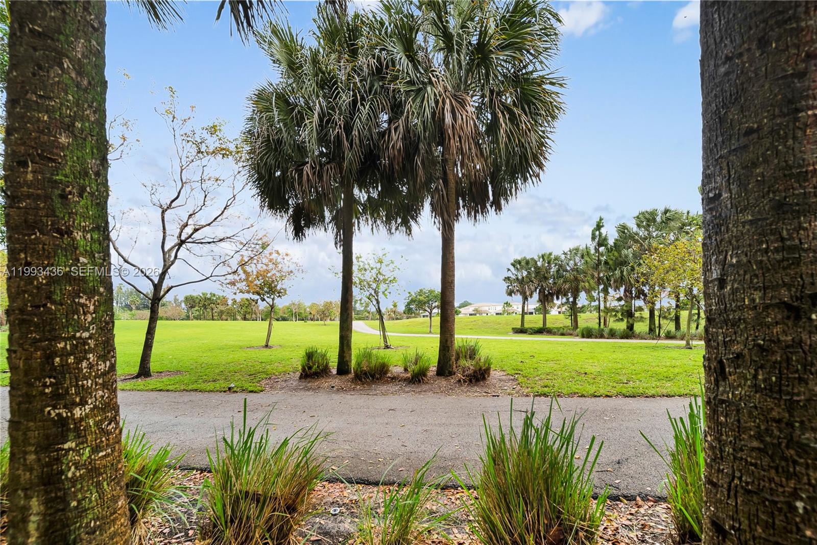 3800 Hillcrest Dr #1007 Hollywood, FL 33021