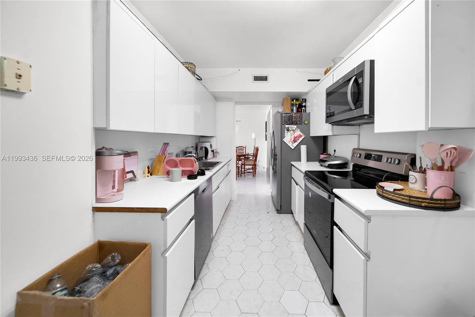 3800 Hillcrest Dr #1007 Hollywood, FL 33021