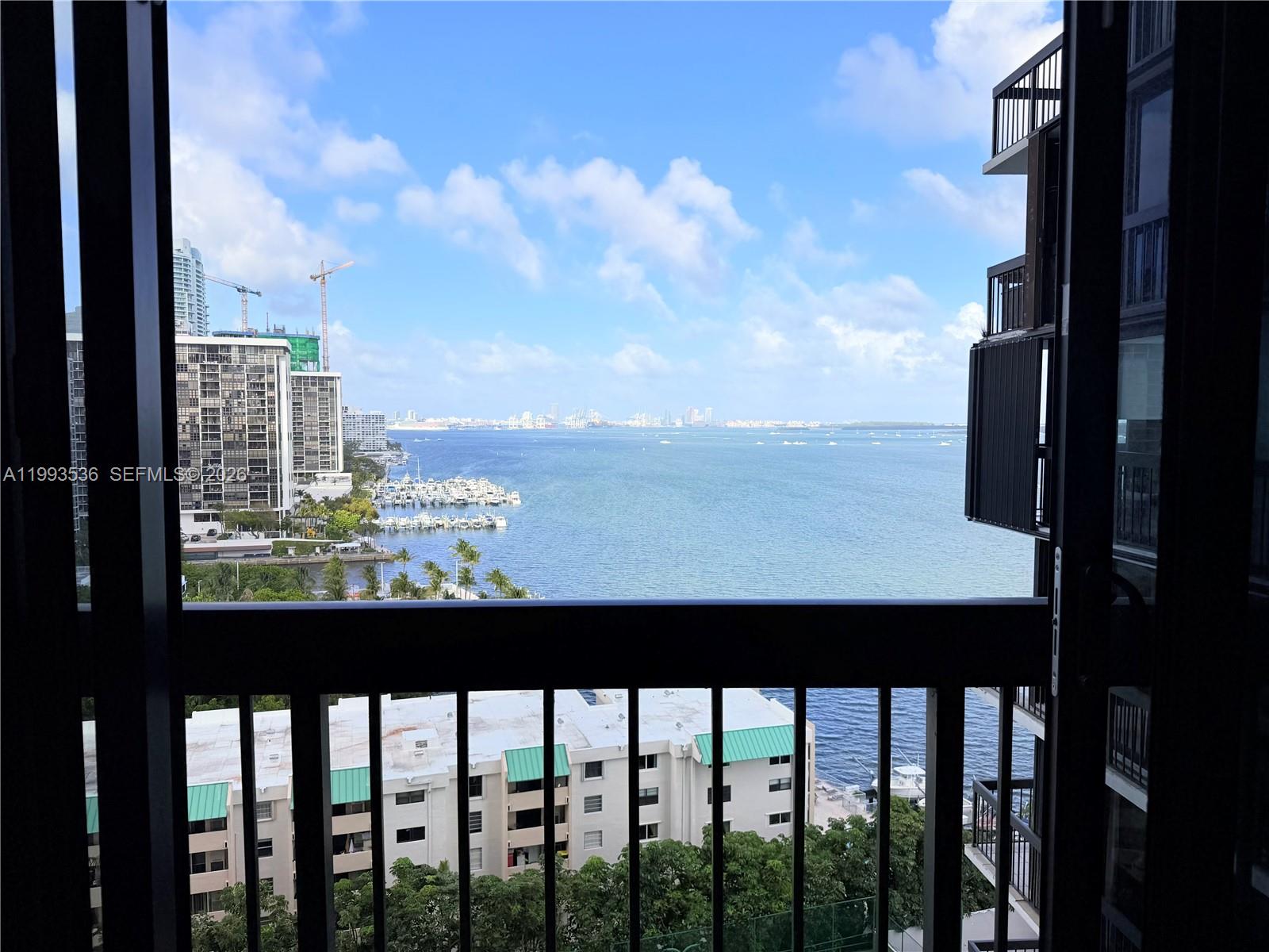 image Brickell Bay Club17