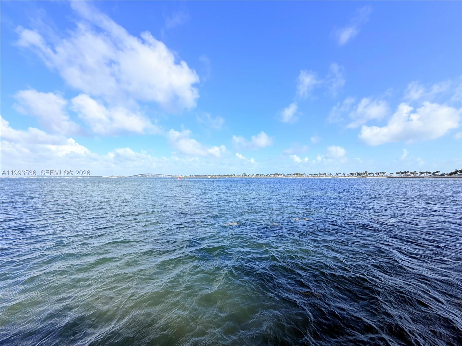 image Brickell Bay Club25
