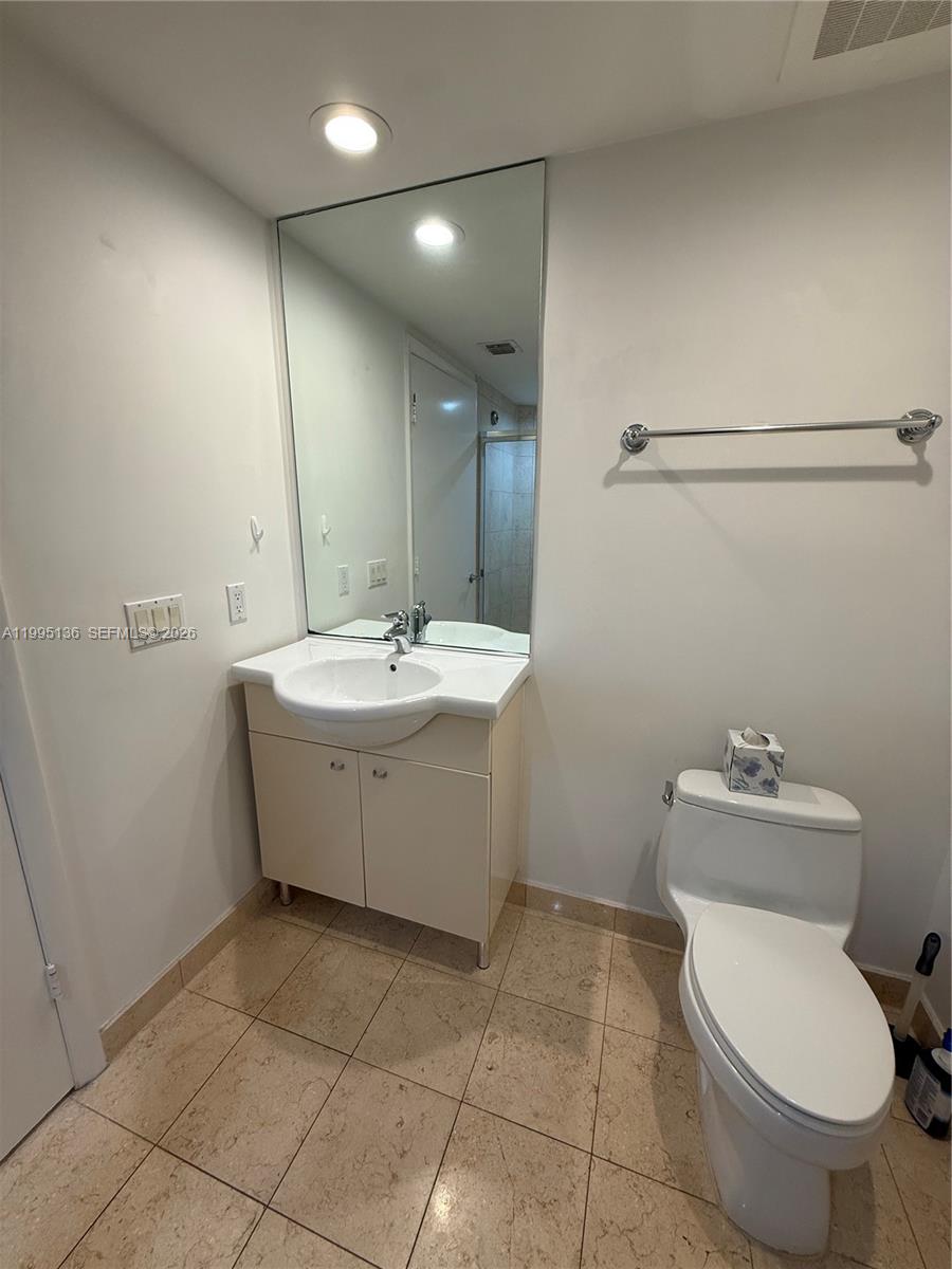 image Beach Club 226