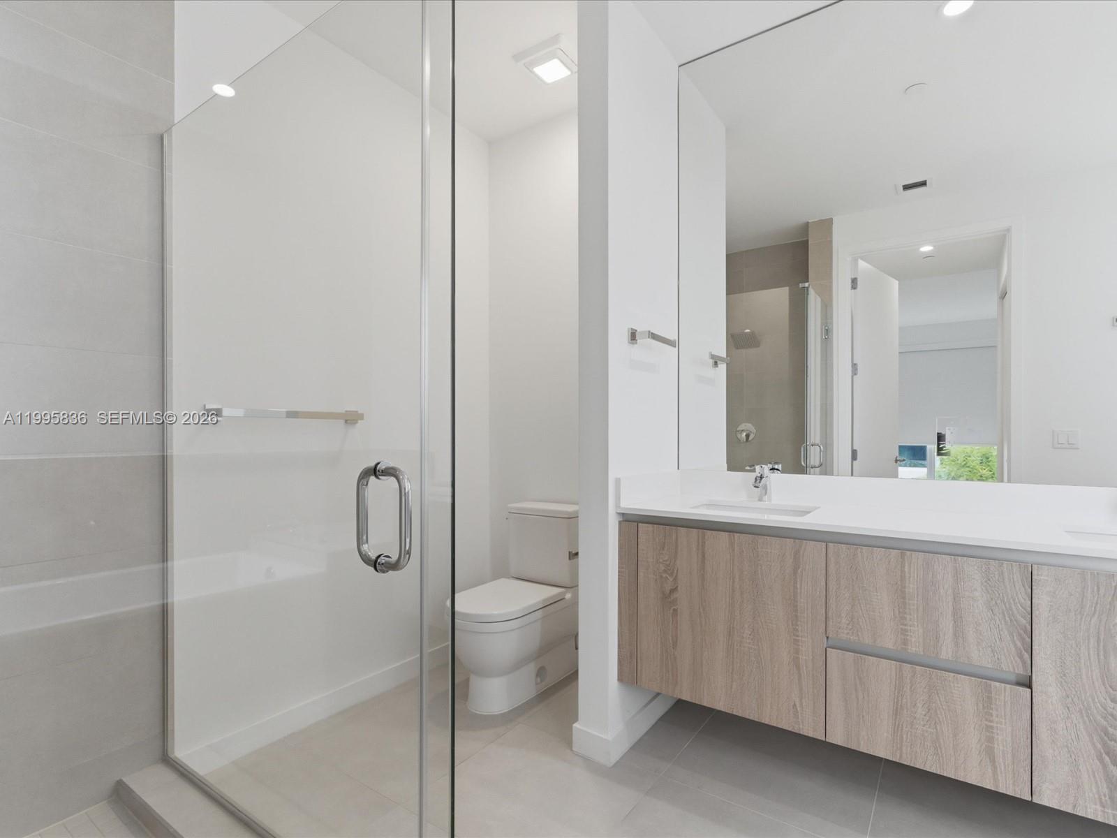 529 SW 11th St #PH303 Miami, FL 33129