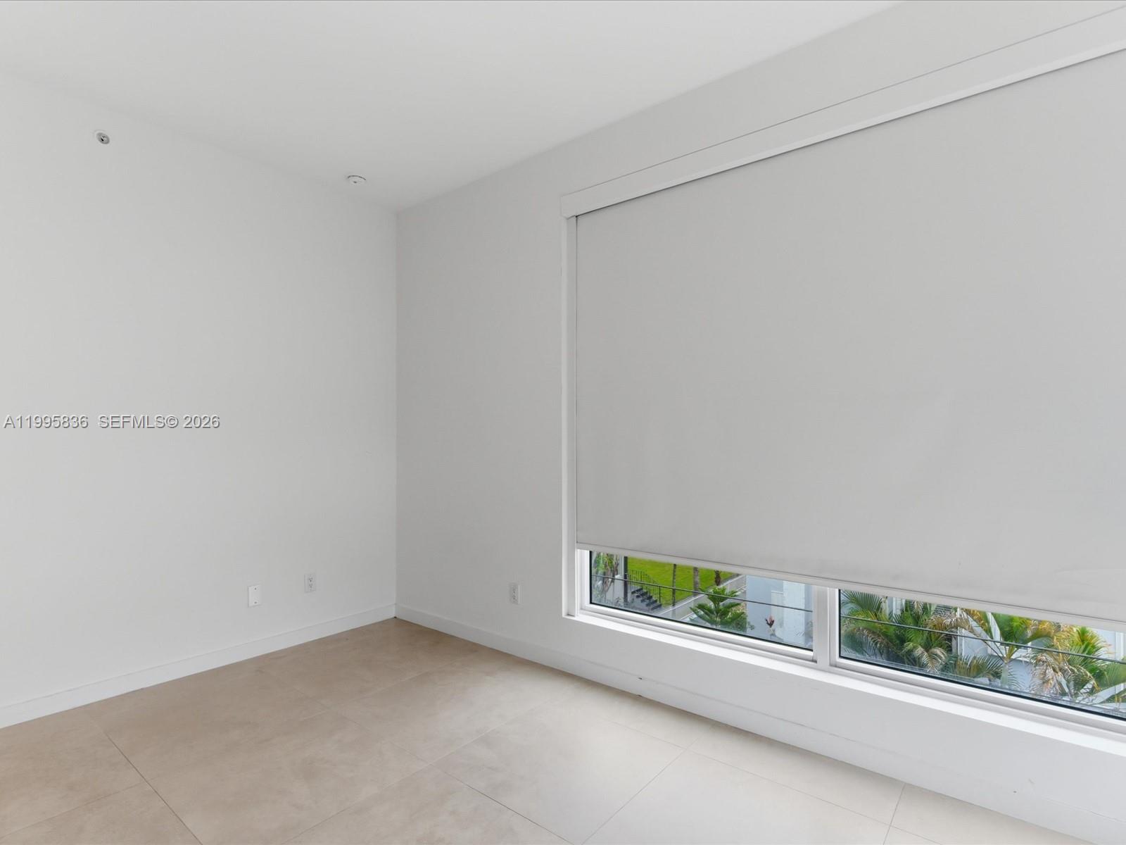 529 SW 11th St #PH303 Miami, FL 33129