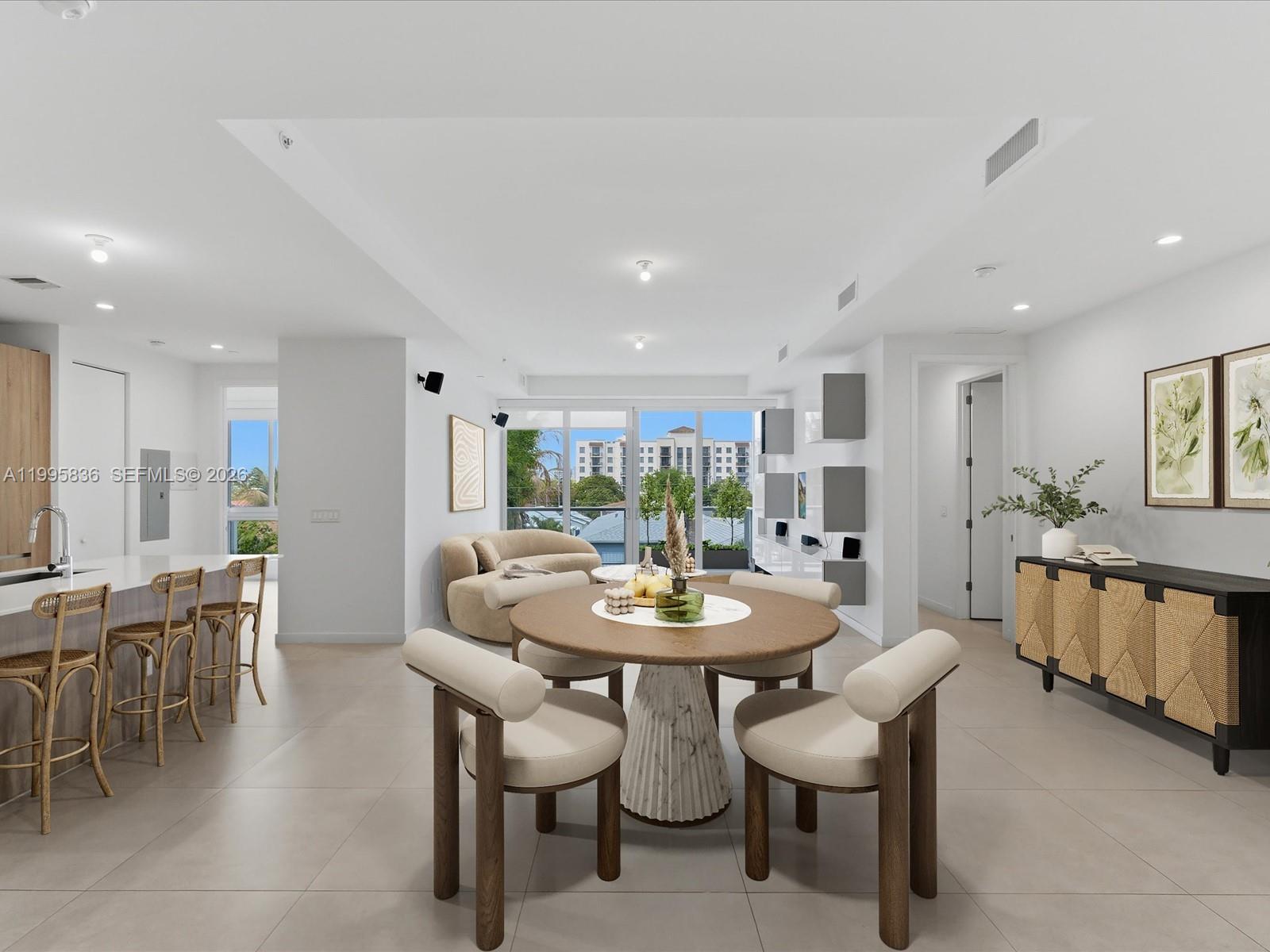 529 SW 11th St #PH303 Miami, FL 33129