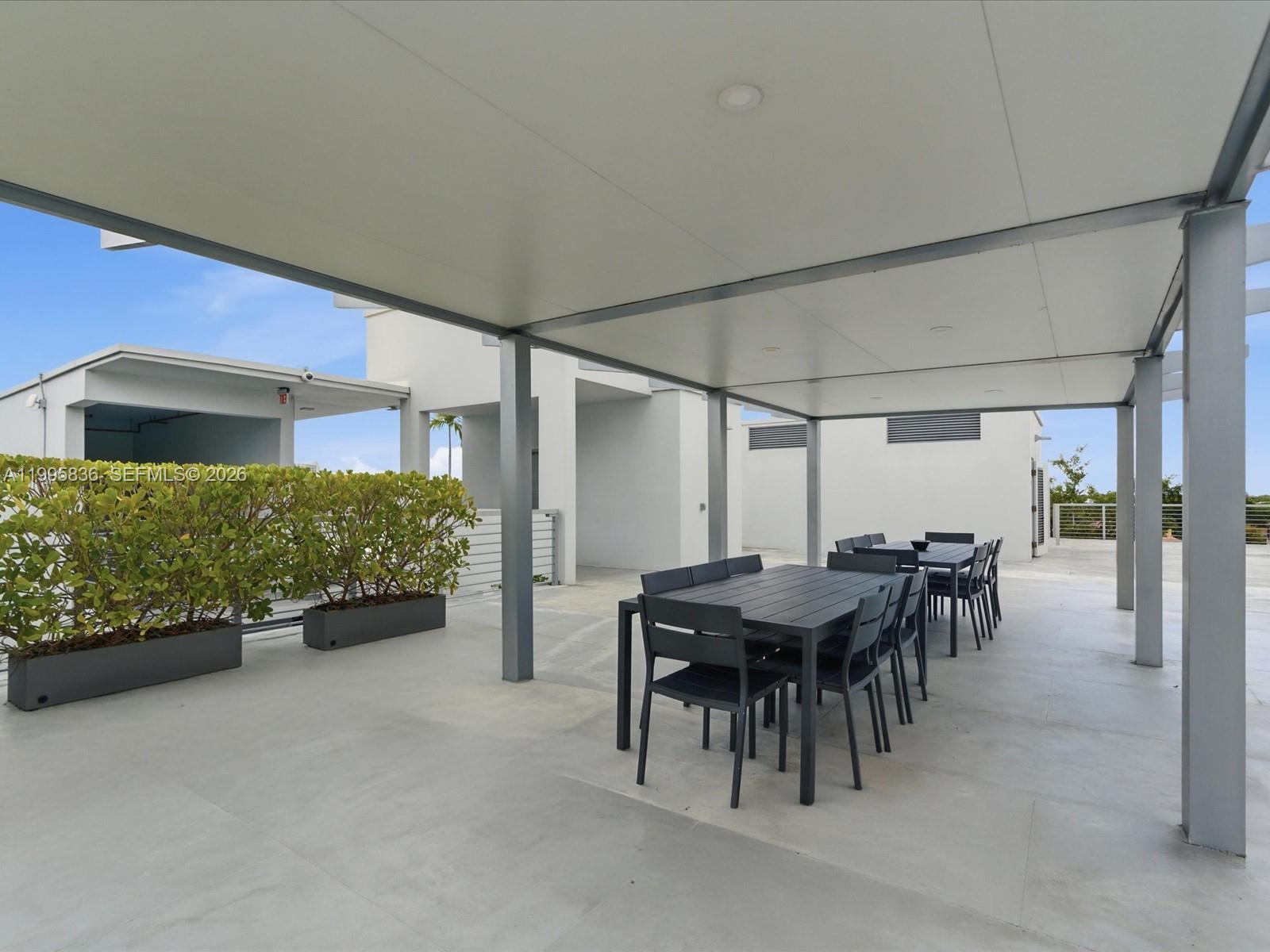 529 SW 11th St #PH303 Miami, FL 33129