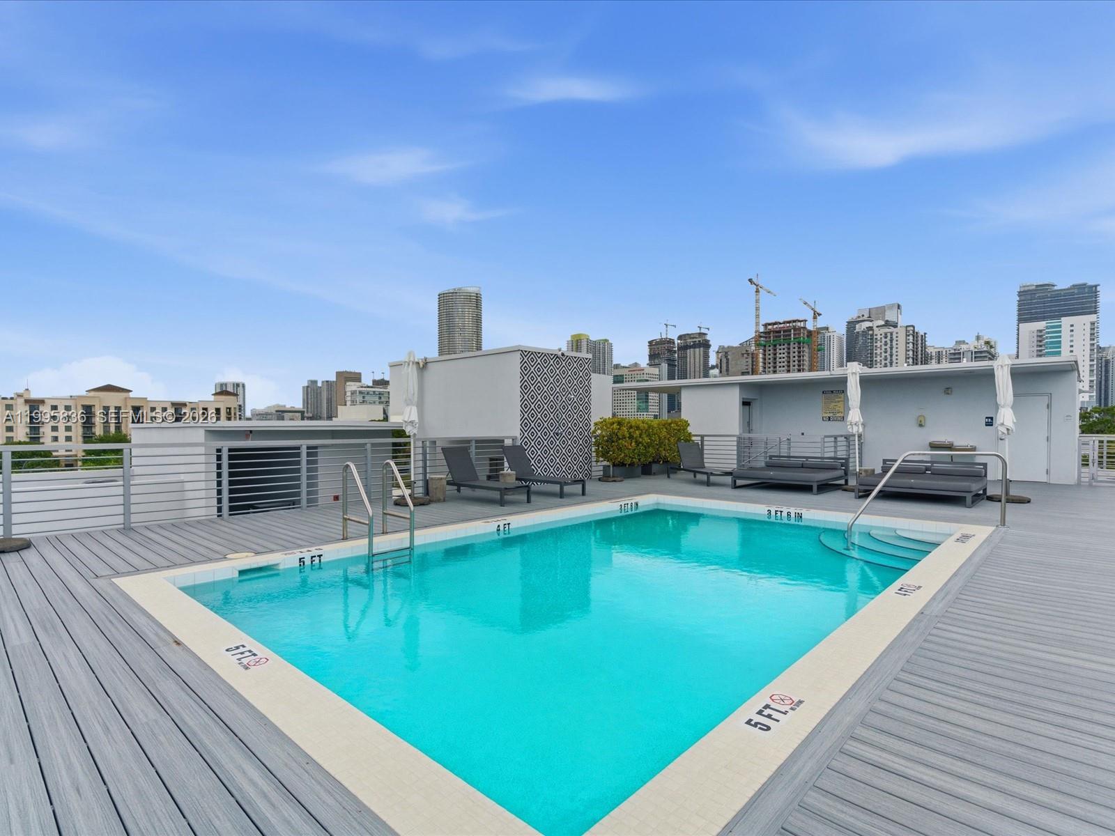 529 SW 11th St #PH303 Miami, FL 33129