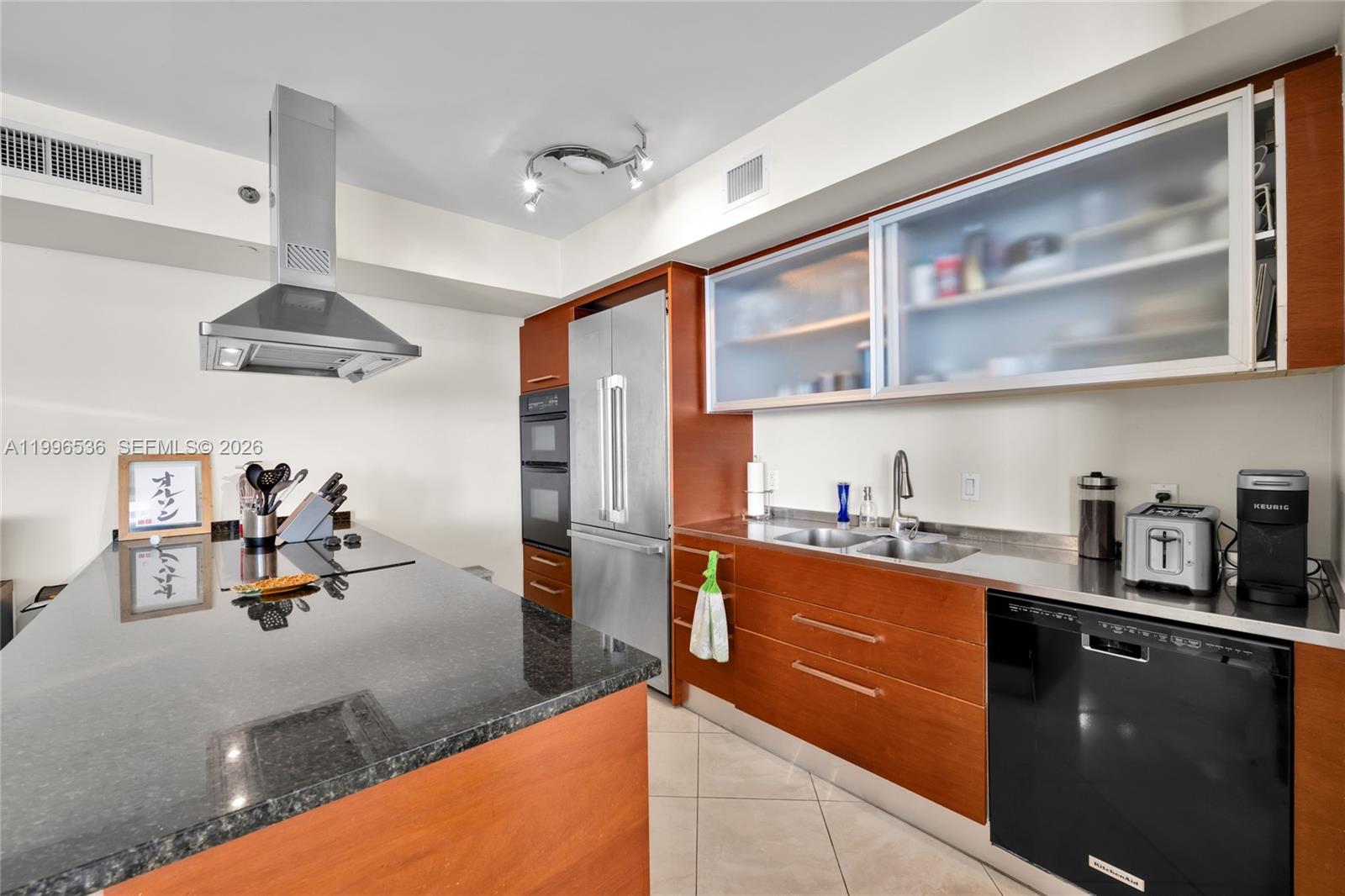 image Beach Club 110