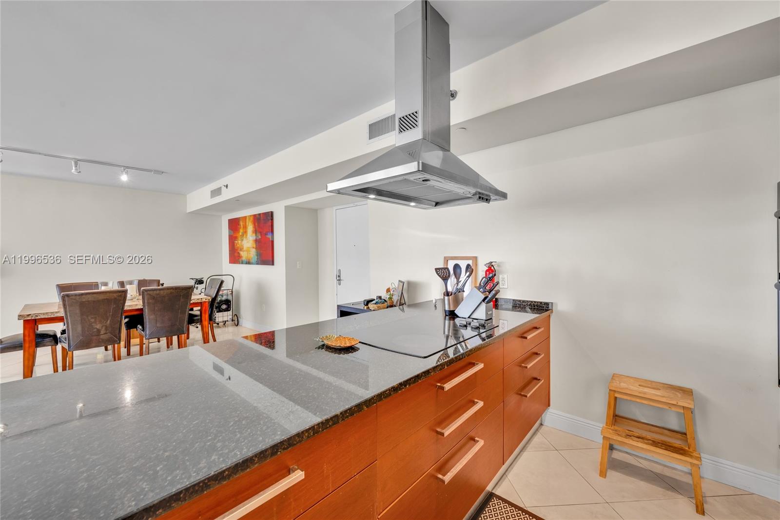 image Beach Club 112