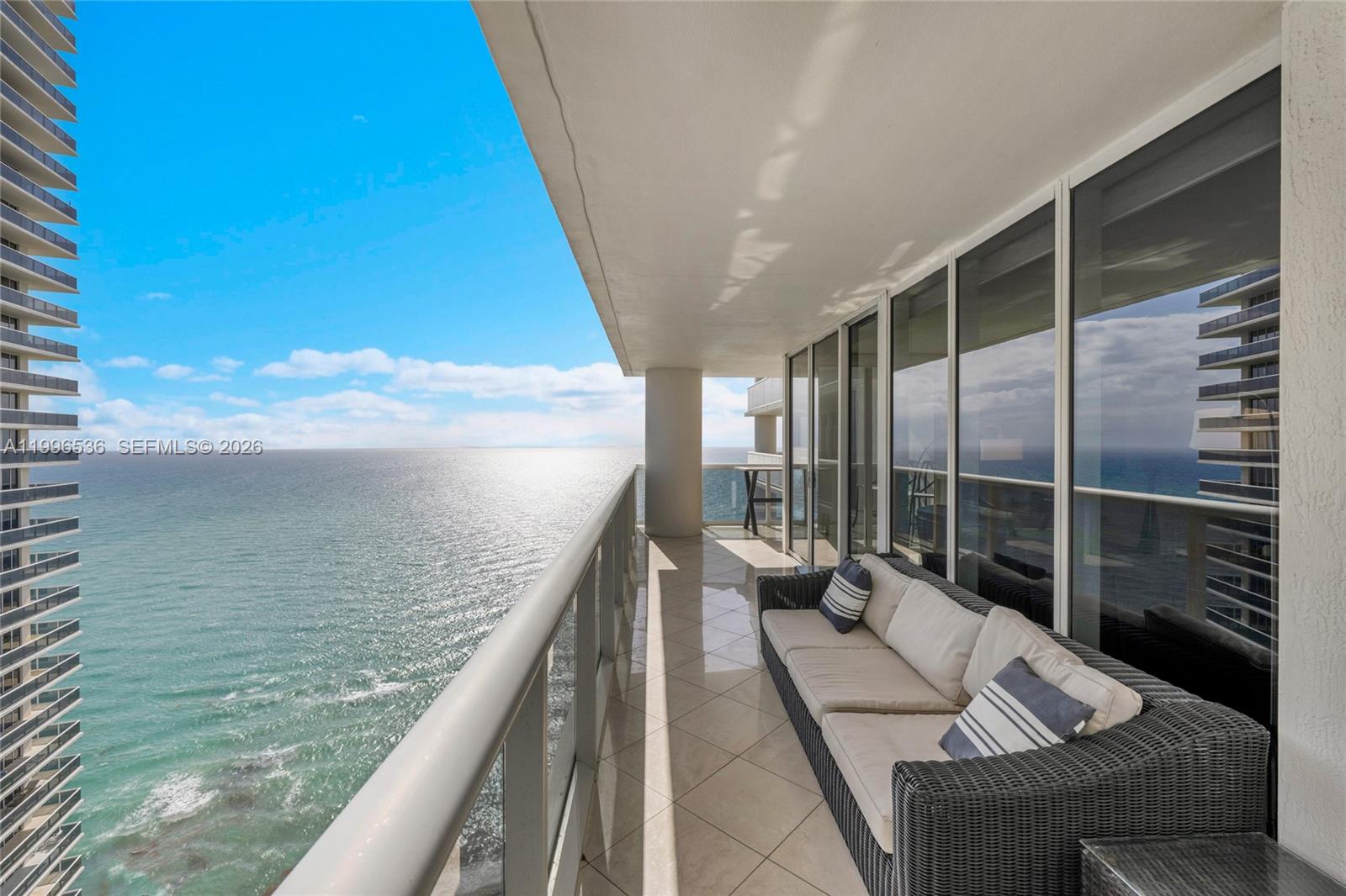 image Beach Club 116