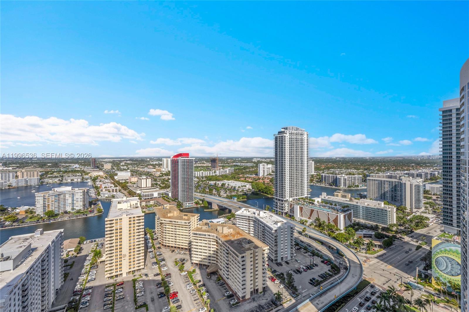 image Beach Club 125