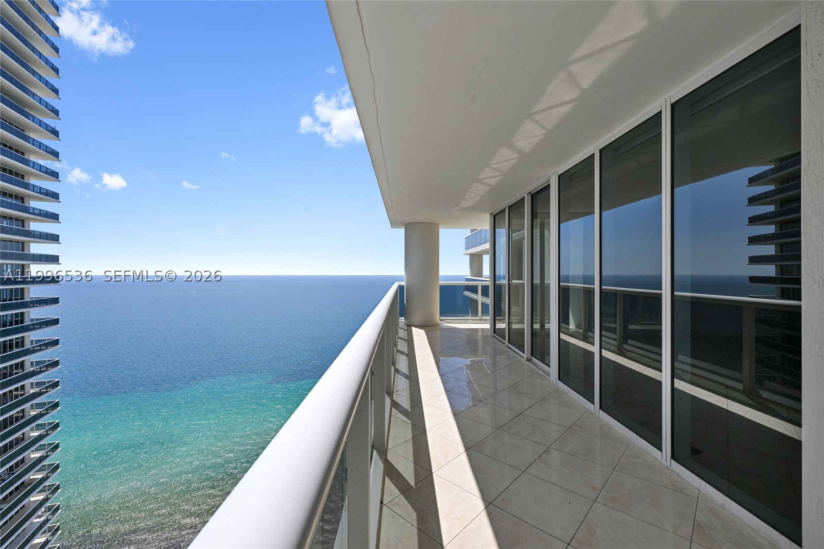 image Beach Club 131