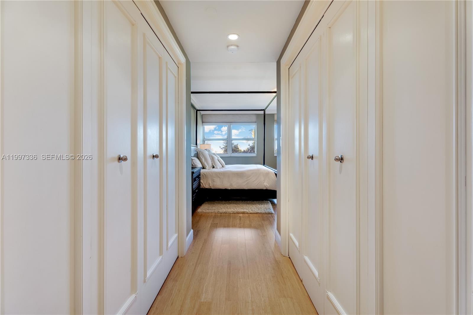 image Grand Bay Residences20