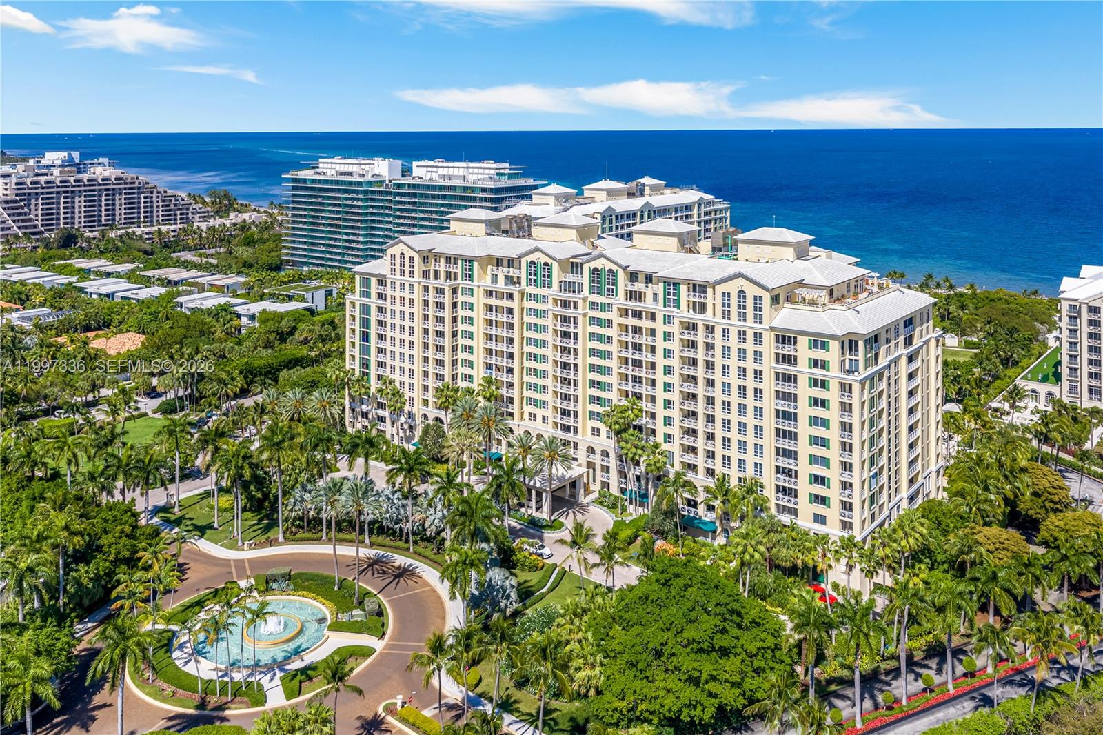 image Grand Bay Residences38