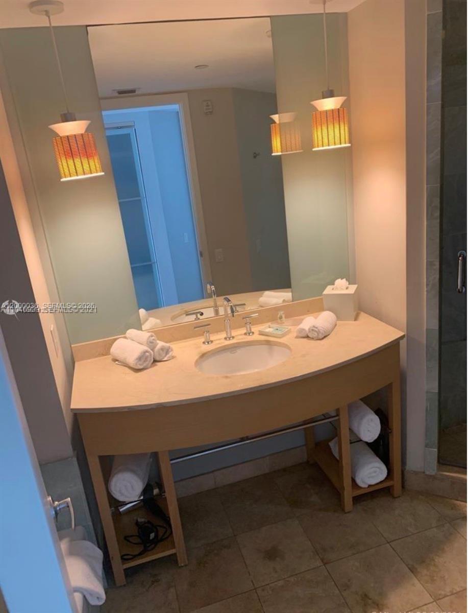18683 Collins Ave #508 Sunny Isles Beach, FL 33160